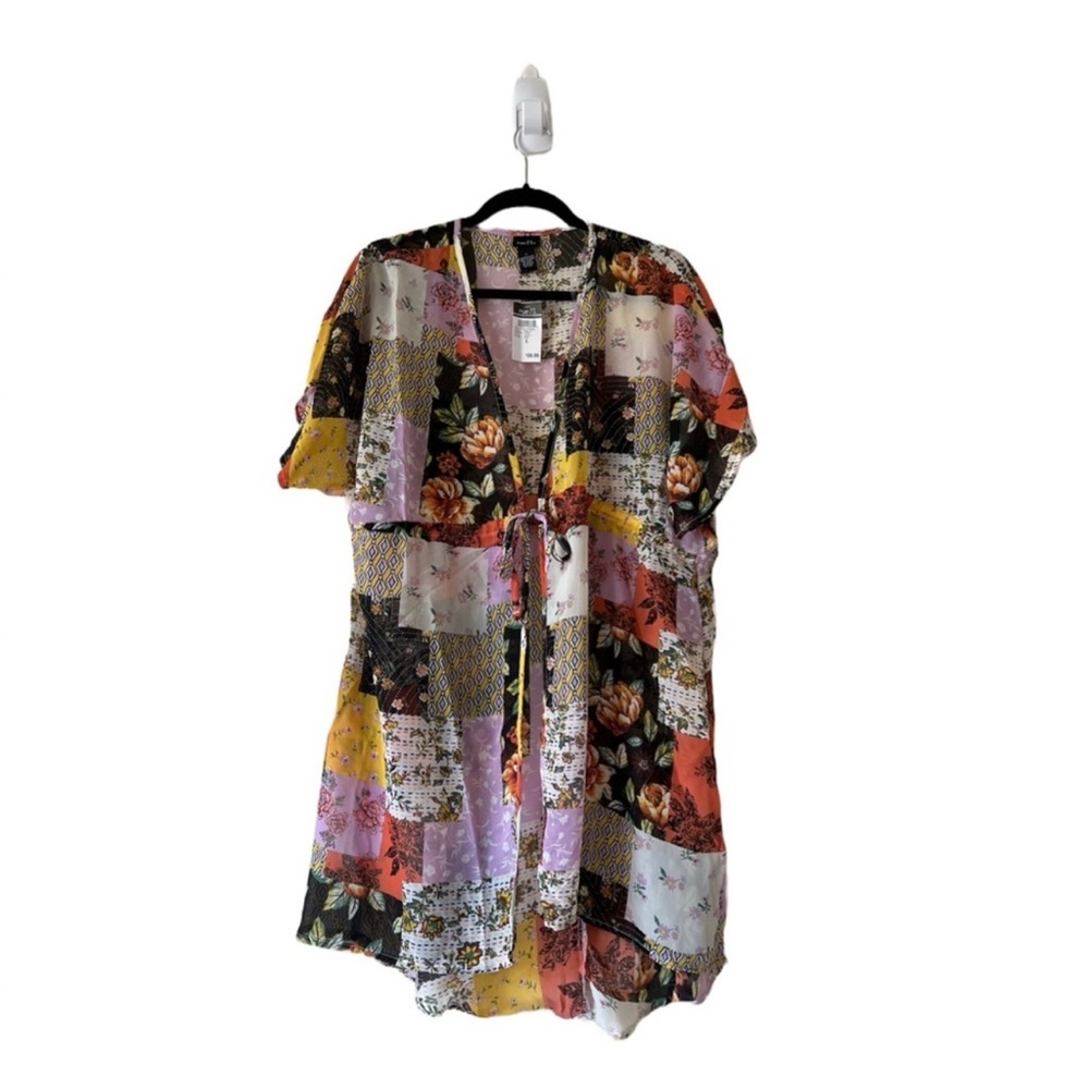 Elegant Short Sleeved Chiffon Kimono Size L NWT